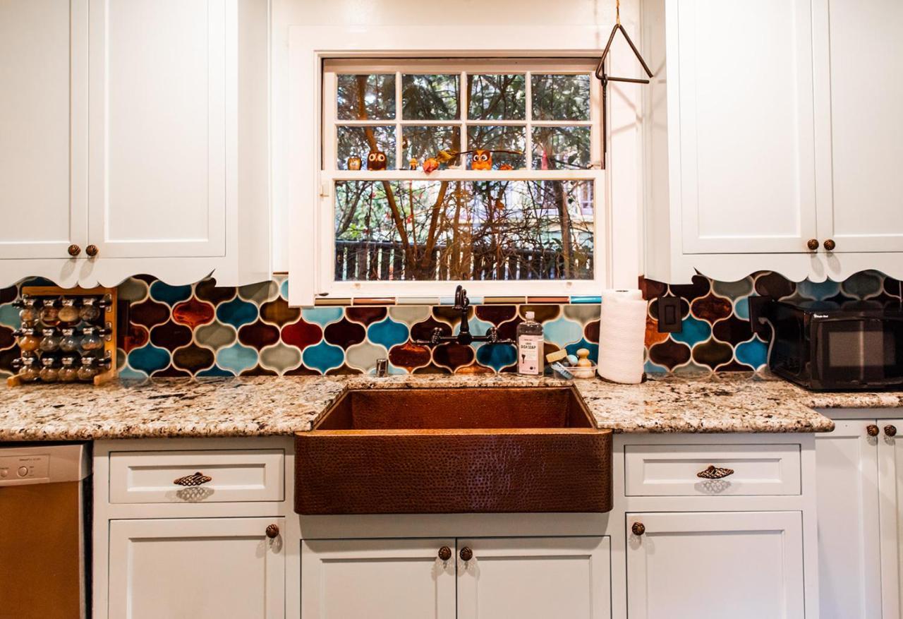 Beautiful, Historic Family Home Near Lake Merritt オークランド エクステリア 写真