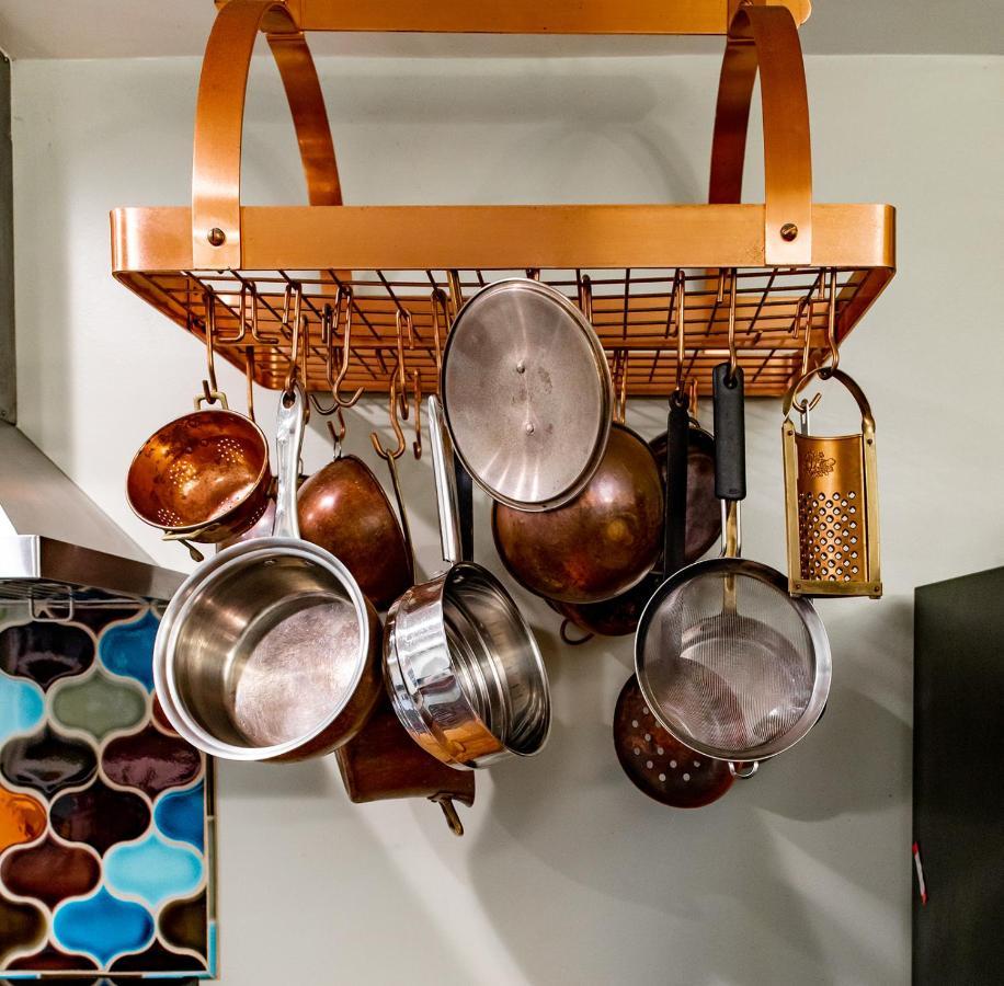 Beautiful, Historic Family Home Near Lake Merritt オークランド エクステリア 写真